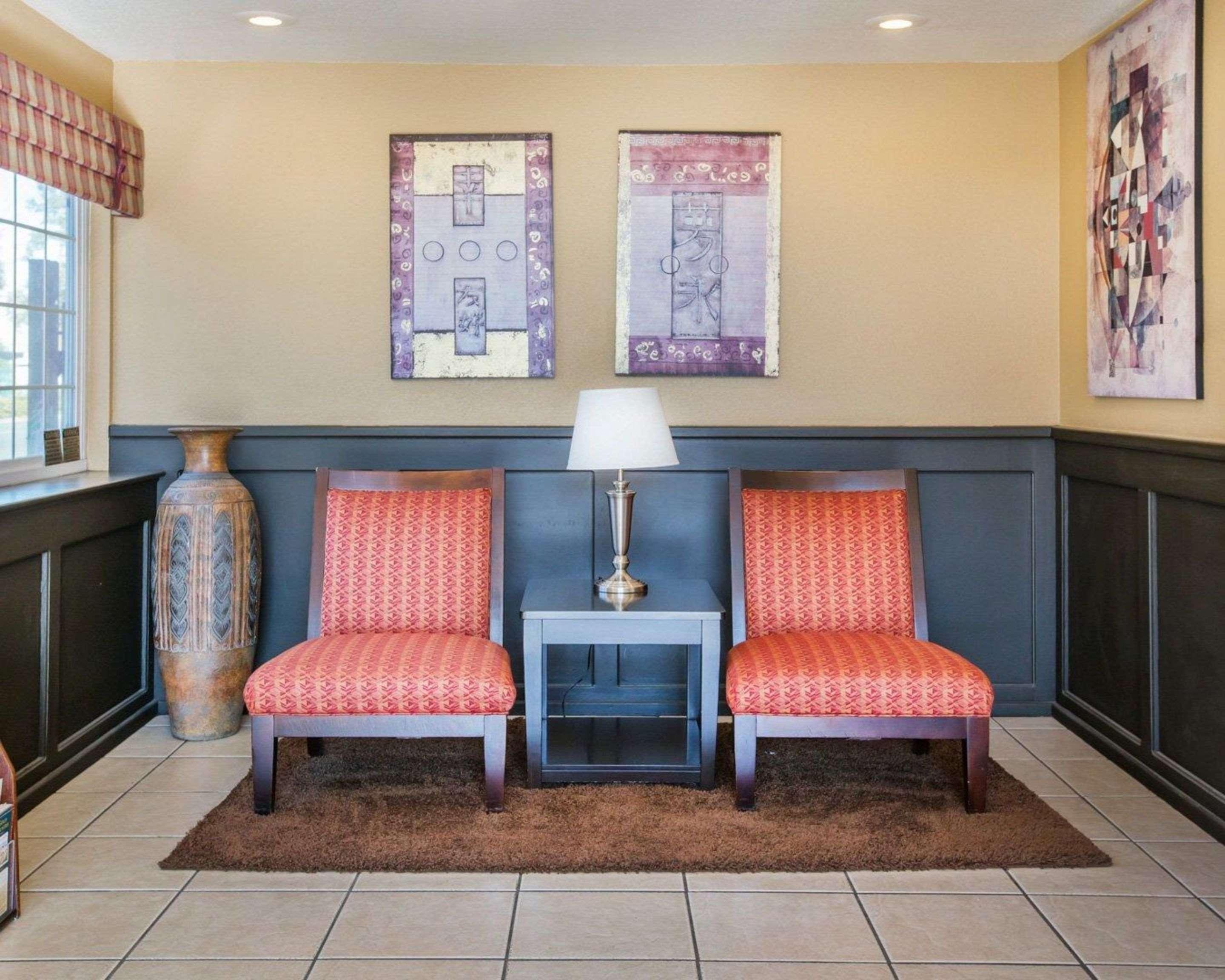 Econo Lodge Inn & Suites Lodi - Wine Country Area Exteriör bild