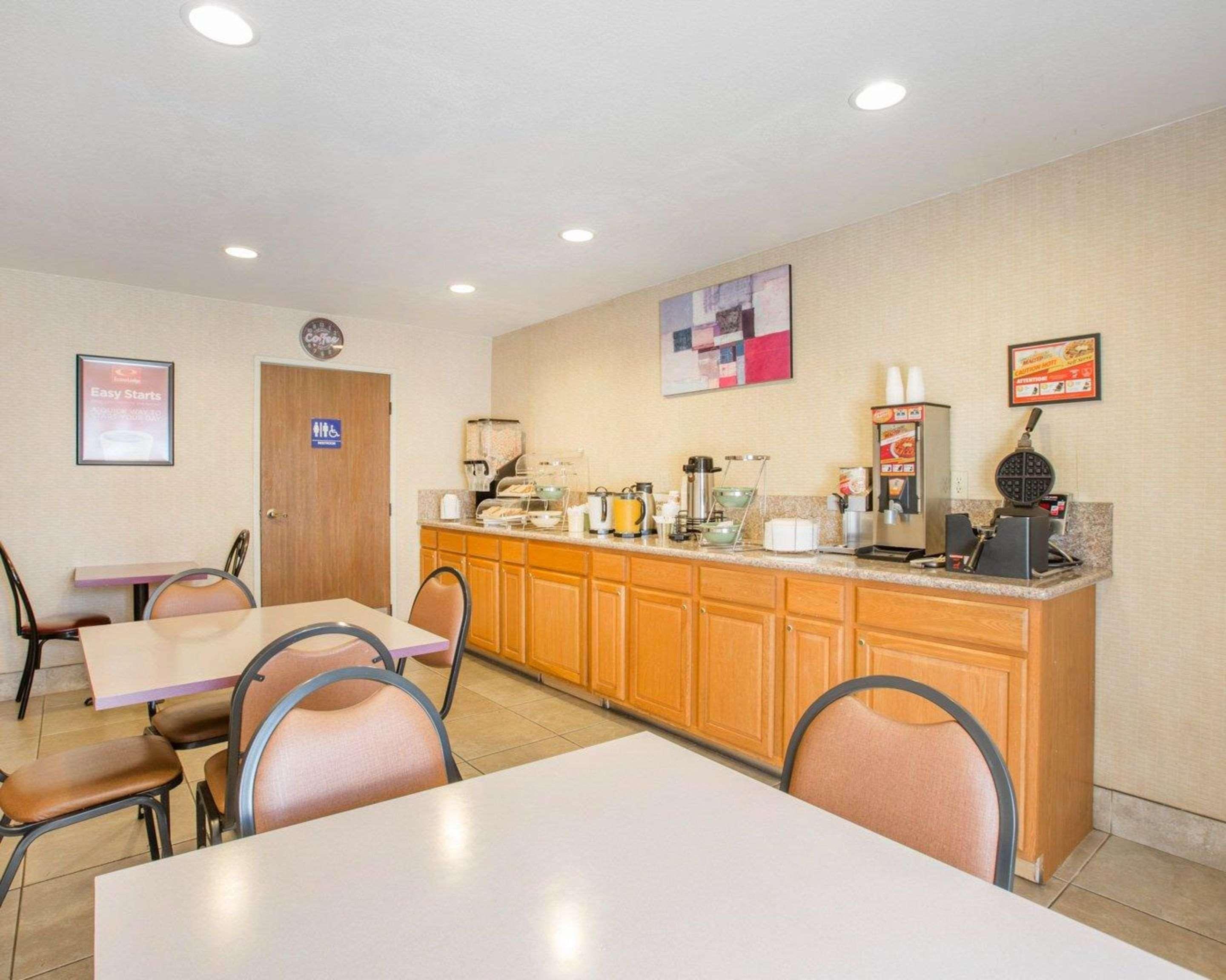 Econo Lodge Inn & Suites Lodi - Wine Country Area Exteriör bild