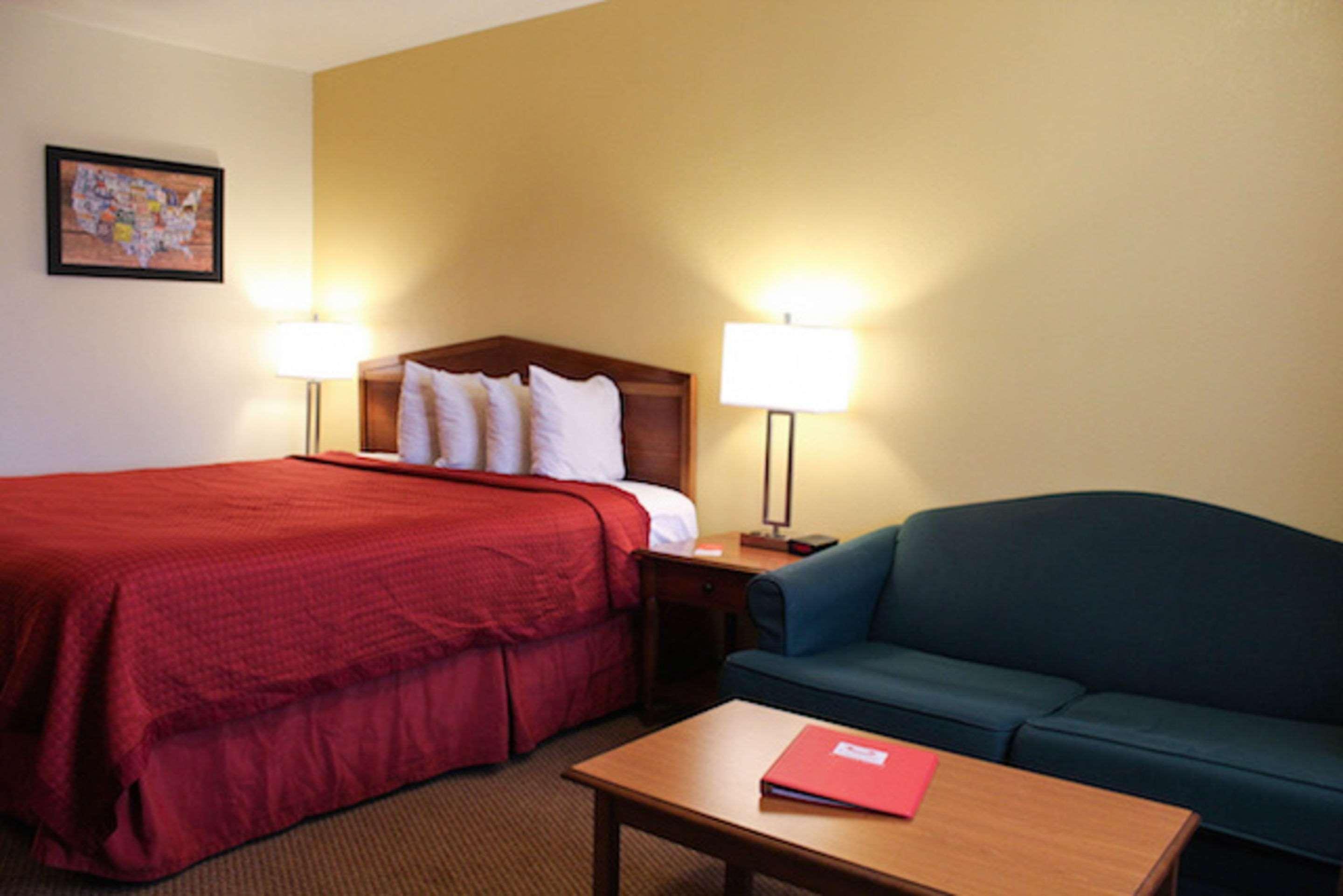 Econo Lodge Inn & Suites Lodi - Wine Country Area Exteriör bild