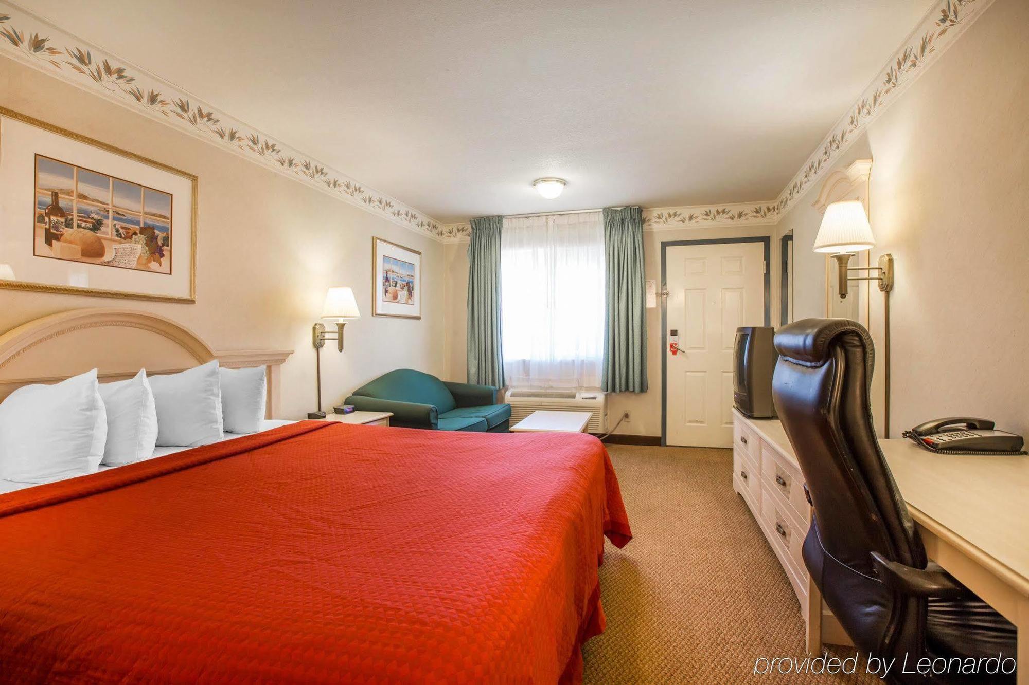 Econo Lodge Inn & Suites Lodi - Wine Country Area Exteriör bild